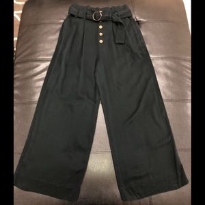 NWT Cropped Wide Leg Abercrombie Pants